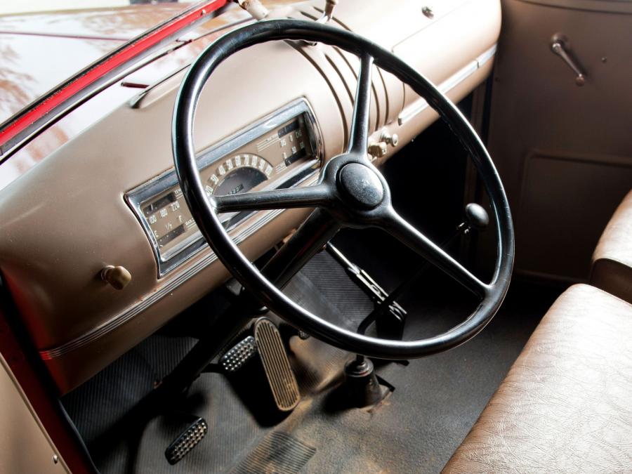  Chevrolet Carryall Suburban 1941 года  (фото 9 из 10)